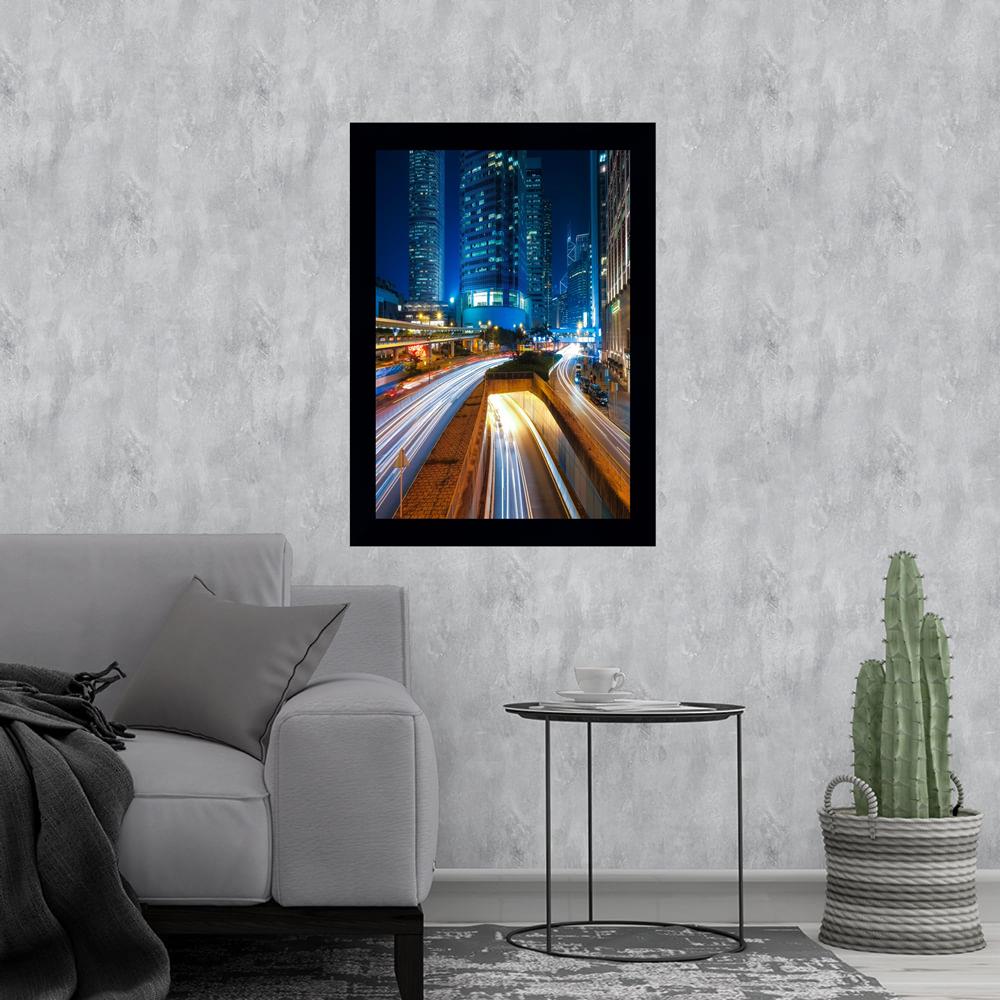 Quadro Hong Kong noite com medida de 37x51 com moldura Preta e vidro de 4mm