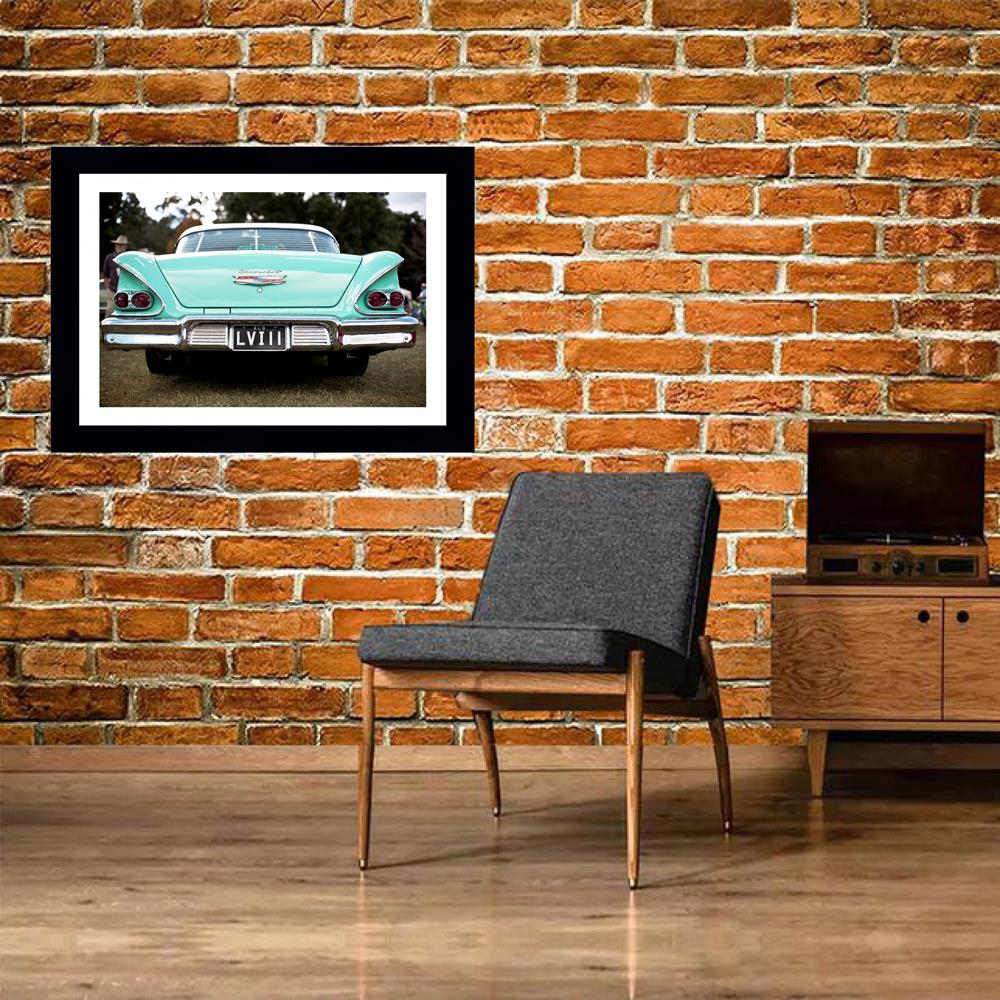 Quadro Old Chevrolet azul água com medida de 61x47 e moldura Preta com paspatur branco e vidro de 4mm