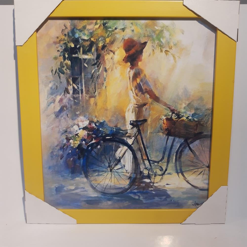 Quadro Romântico De Moça E Bicicleta, Moldura Amarela De Madeira E Medidas De 32x24. Outlet 