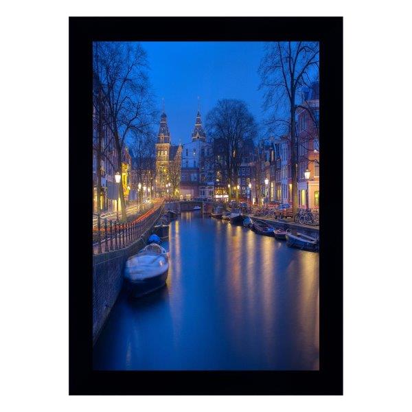 Quadro Amsterdã, Com Medida De 37x51 Com Moldura Preta Com Vidro De 4mm